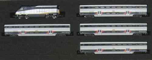 Diesellok EMD F59PHI "Amtrak California" # 2011 + 4 California Cars