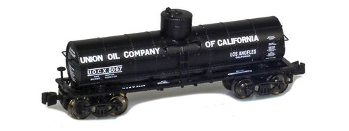 Union Oil Company of California #UOCX 8067 - 8,000 gallon tank car