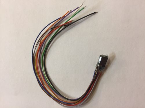 Digital-Lokdecoder, der derzeit kleinste, mit Kabel