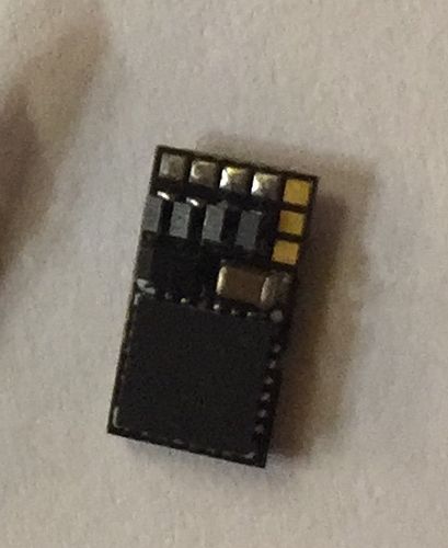Digital-Lokdecoder, der derzeit kleinste, ohne Kabel
